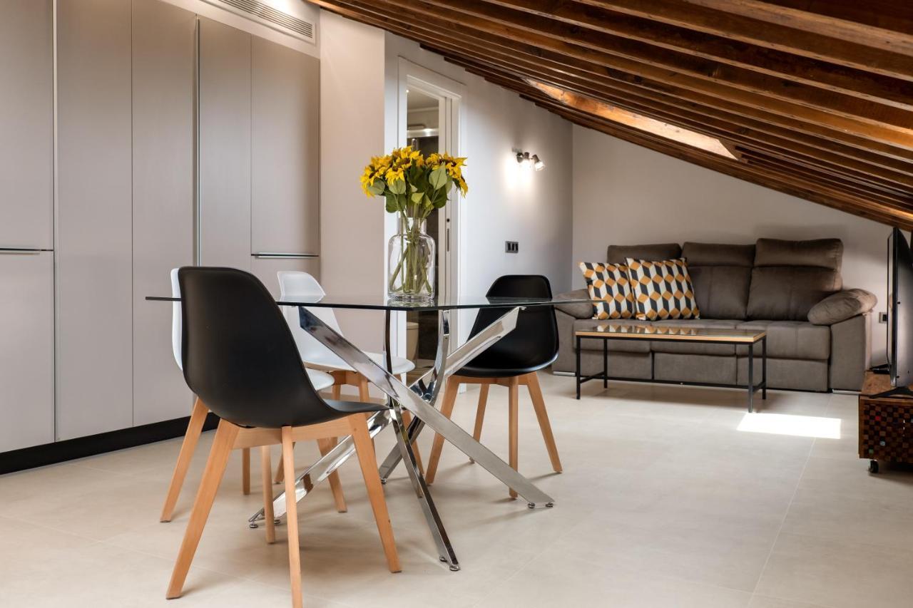 Inmalaga Penthouse Santos Suites ภายนอก รูปภาพ